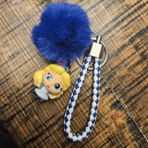 ⭐✨Customized By Me✨⭐ keychains & Pens with Disney Doorables. **Read description - Picture 2 of 3